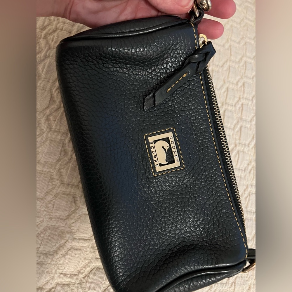 Dooney & Bourke dark navy leather wristlet